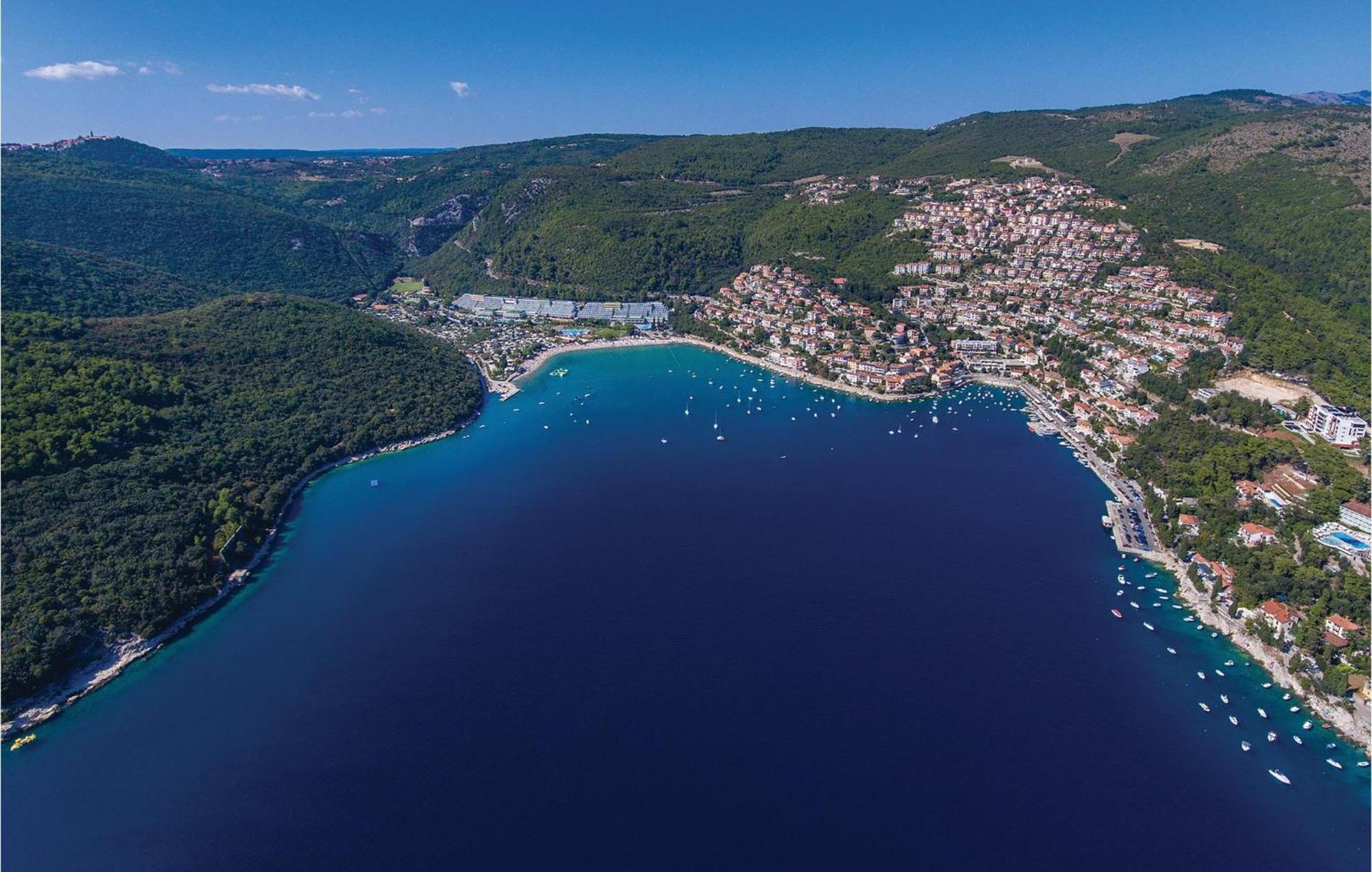 Amazing Apartment In Labin With House Sea View Exteriör bild