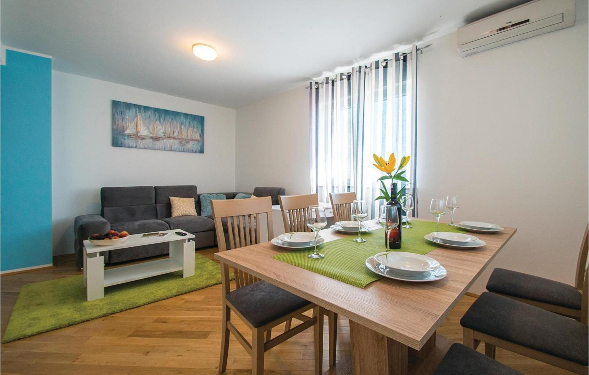 Amazing Apartment In Labin With House Sea View Exteriör bild