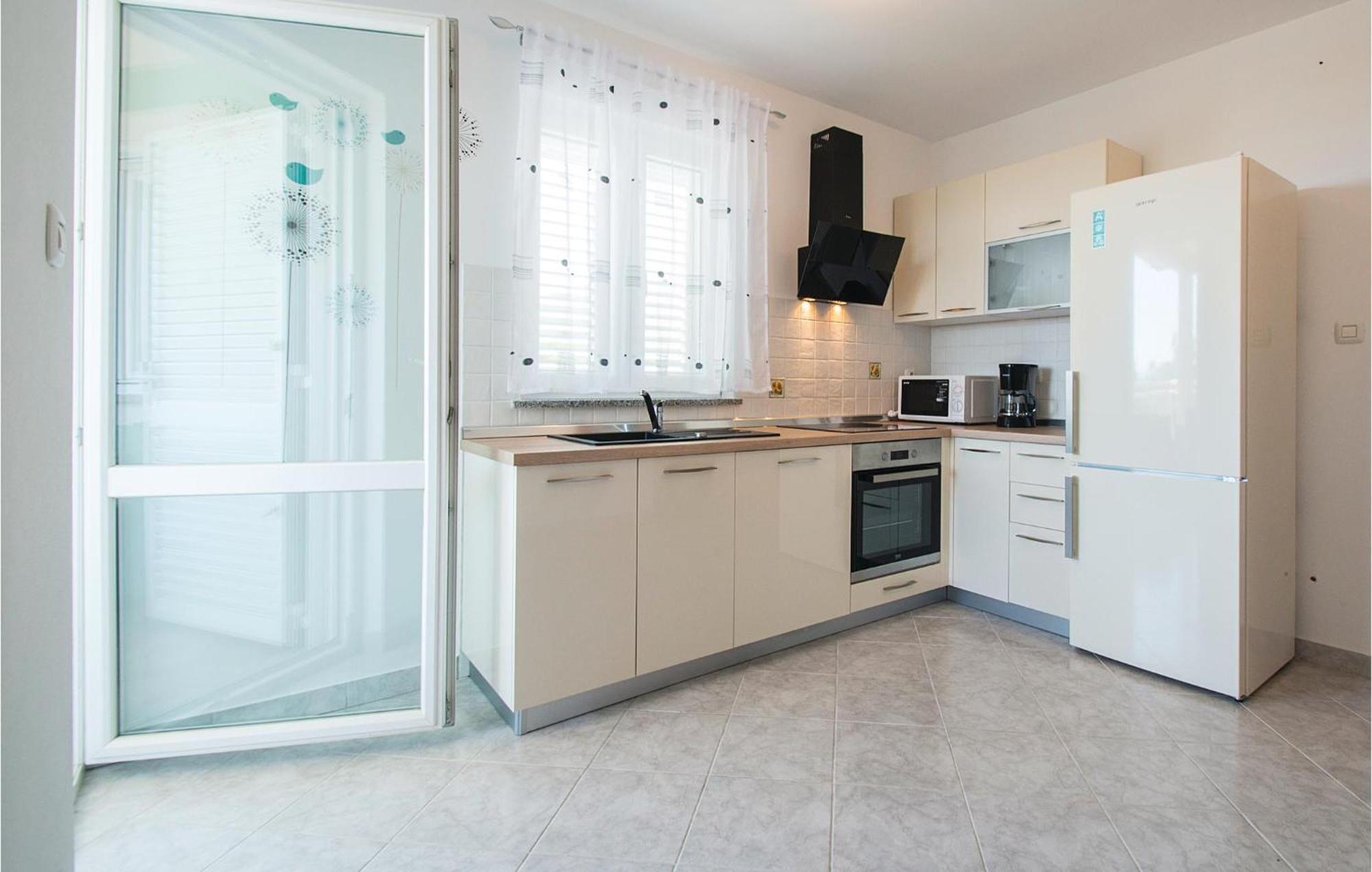 Amazing Apartment In Labin With House Sea View Exteriör bild
