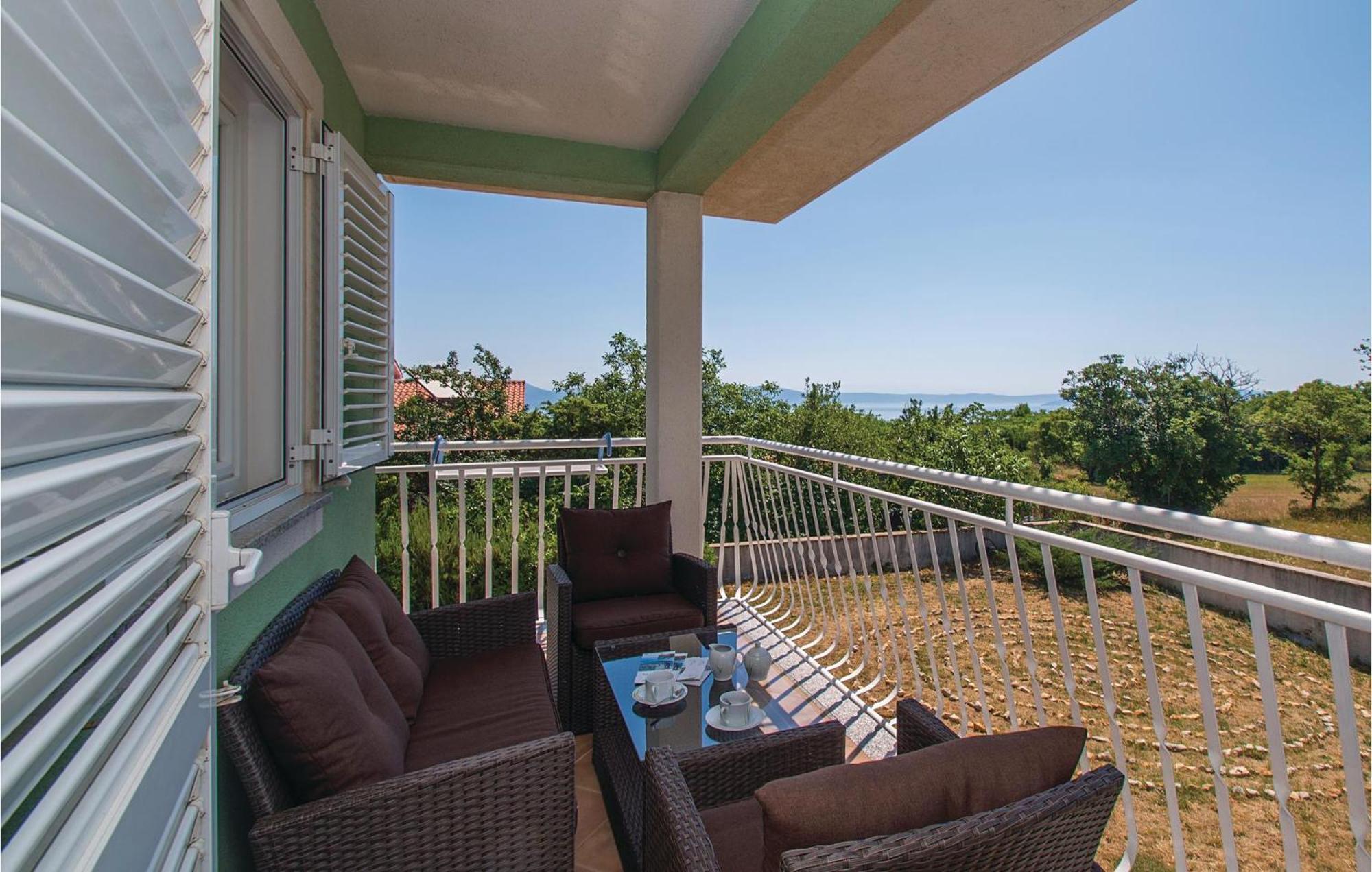 Amazing Apartment In Labin With House Sea View Exteriör bild