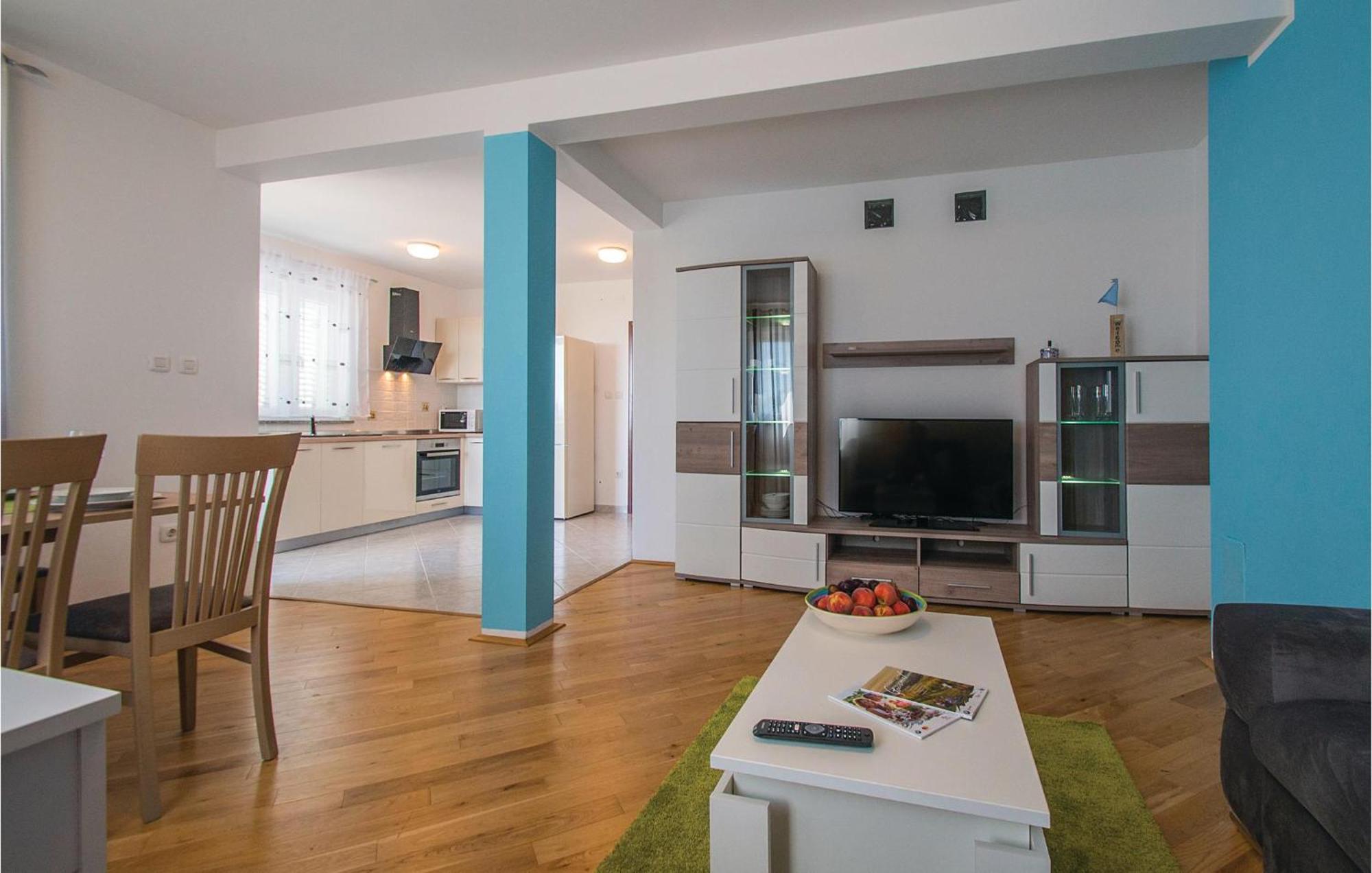 Amazing Apartment In Labin With House Sea View Exteriör bild