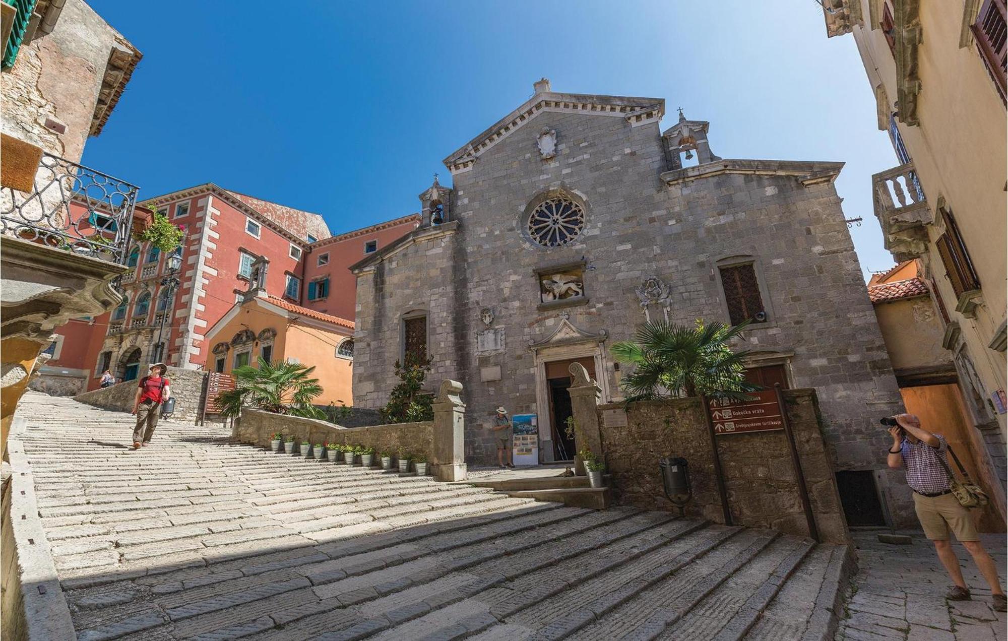 Amazing Apartment In Labin With House Sea View Exteriör bild
